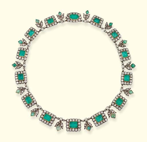 A LATE GEORGIAN EMERALD AND DIAMOND NECKLACE