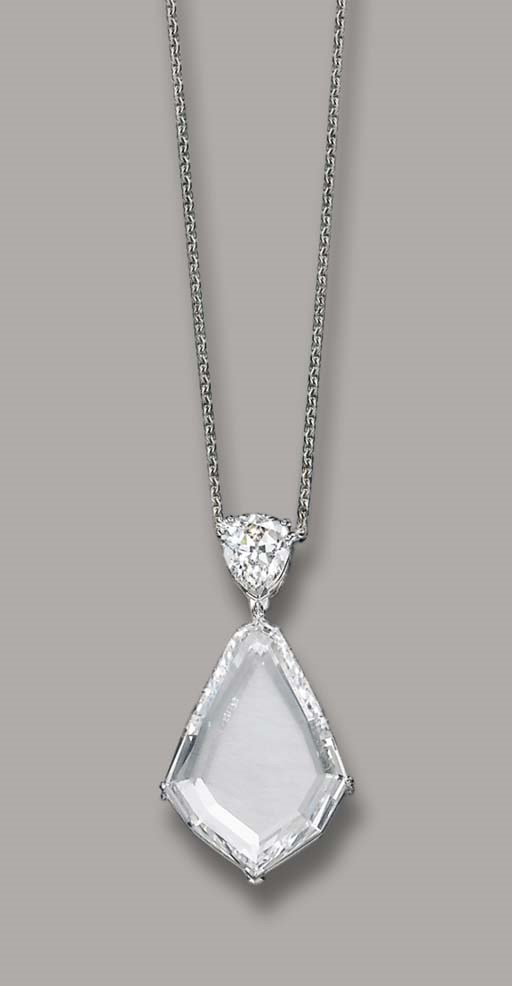 A DIAMOND PENDANT