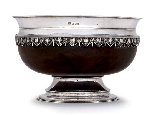 A GEORGE V SILVER-MOUNTED MAPLE-WOOD MAZER-BOWL