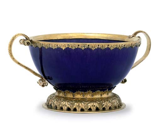 A CONTINENTAL SILVER-GILT MOUNTED CHINESE PORCELAIN BOWL