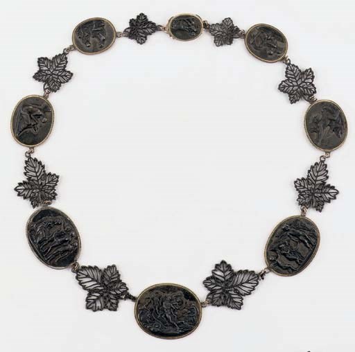 A BERLIN CAMEO NECKLACE