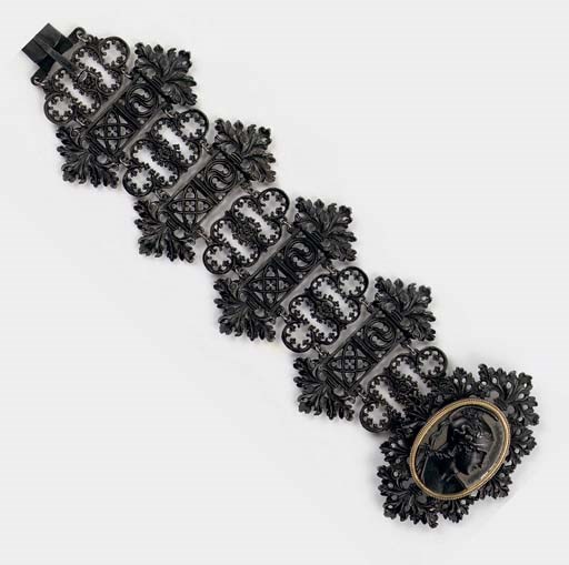 A BERLIN IRON BRACELET, BY GEISS