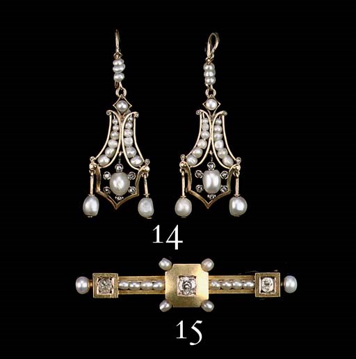 A PAIR OF ANTIQUE NATURAL PEARL AND DIAMOND EARRINGS