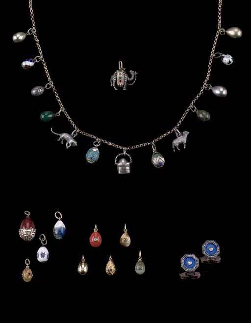A RUSSIAN EGG PENDANT NECKLACE