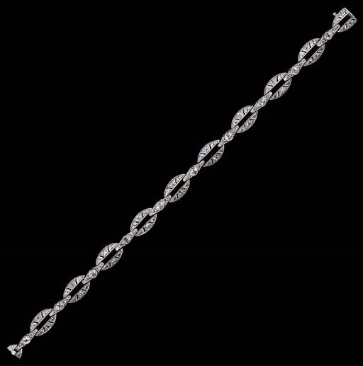 A BELLE EPOQUE DIAMOND BRACELET