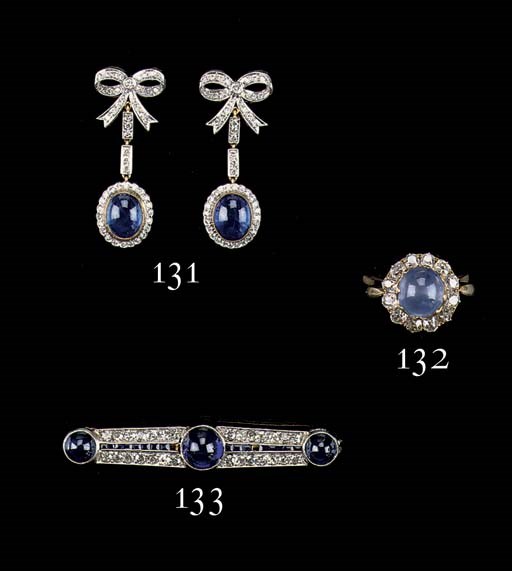 A SAPPHIRE AND DIAMOND BROOCH