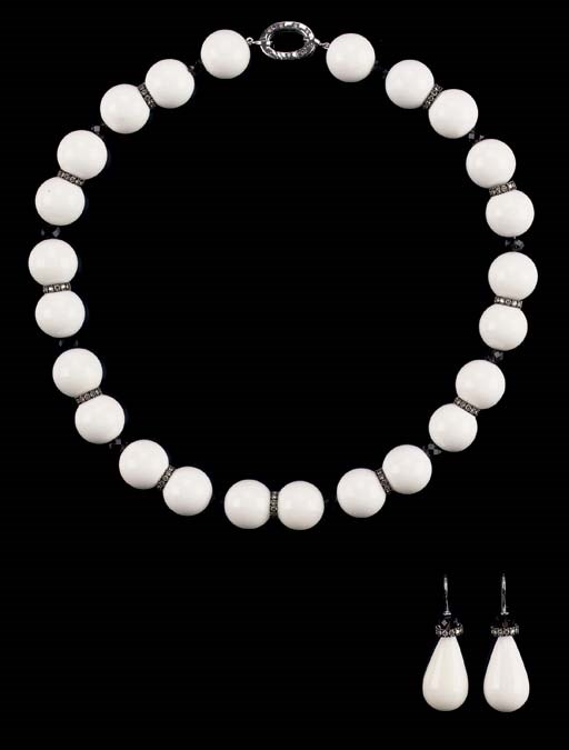 AN AGATE, DIAMOND AND QUARTZ NECKLACE WITH EARRINGS, BY MARGHERITA BURGENER