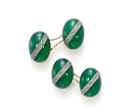 A PAIR OF CHALCEDONY, DIAMOND AND GOLD CUFFLINKS