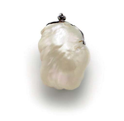 A BAROQUE PEARL, DIAMOND AND SILVER PENDANT