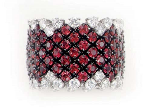 A RUBY, DIAMOND AND 18K OXIDIZED GOLD RING