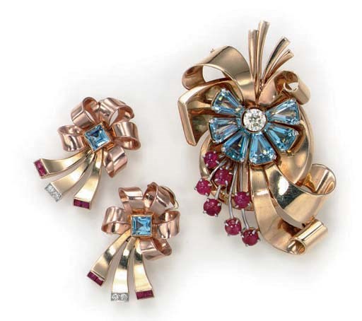 A SET OF RETRO RUBY, AQUAMARINE, DIAMOND AND GOLD JEWELRY