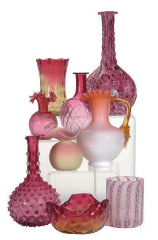 A GROUP OF AMERICAN CRANBERRY, BURMESE AND AMBERINA PRESSED GLASS TABLE ARTICLES,