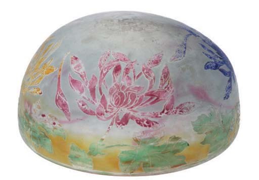 A FRENCH CAMEO GLASS SHADE,
