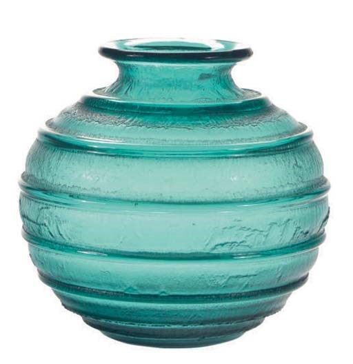 A FRENCH ACID-ETCHED GLASS VASE,