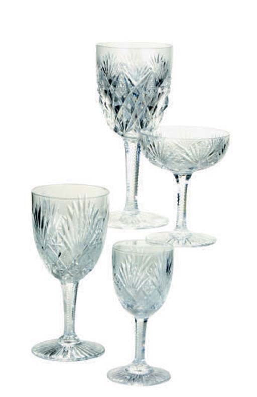 A FRENCH CUT CRYSTAL PART STEMWARE SERVICE,