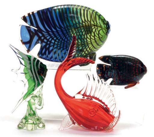 A GROUP OF SIXTEEN GLASS MODELS OF FISH,