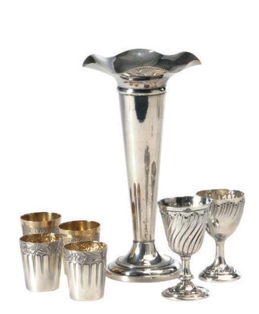A GROUP OF CONTINENTAL SILVER CUPS,