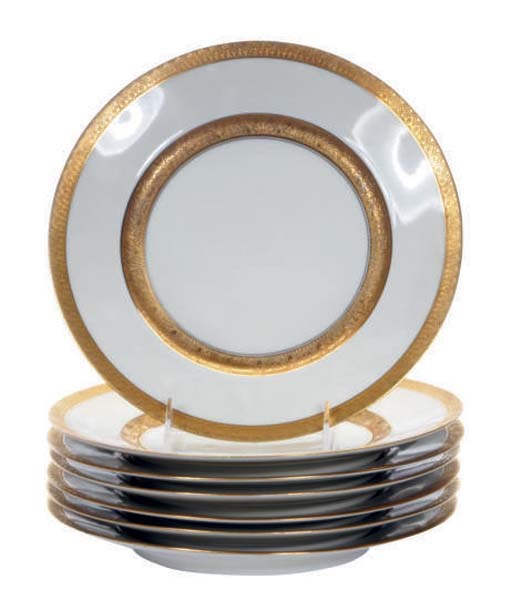 THIRTEEN GERMAN PORCELAIN GILT CELADON DINNER PLATES,