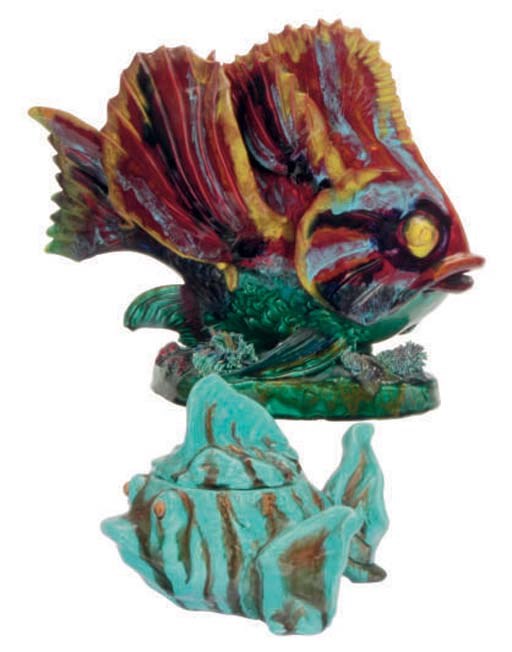 EIGHT FRENCH POTTERY FISH FORM TABLE ARTICLES,