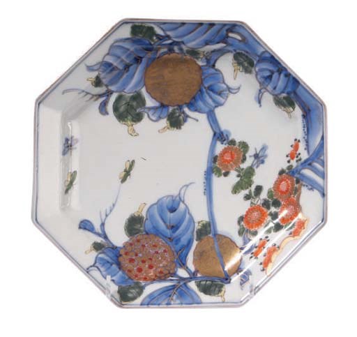 A JAPANESE ARITA WARE OCTAGONAL DISH,