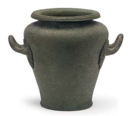 AN ETRUSCAN BRONZE STAMNOS,
