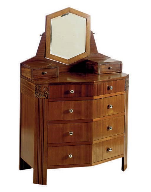 AN ART DECO MAHOGANY MIRRORED DRESSING CHEST,
