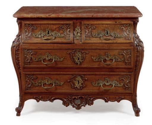 A FRENCH PROVINCIAL WALNUT COMMODE,