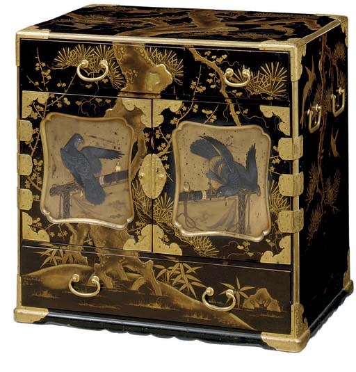 A JAPANESE GILT- AND BLACK-LACQUERED STORAGE BOX