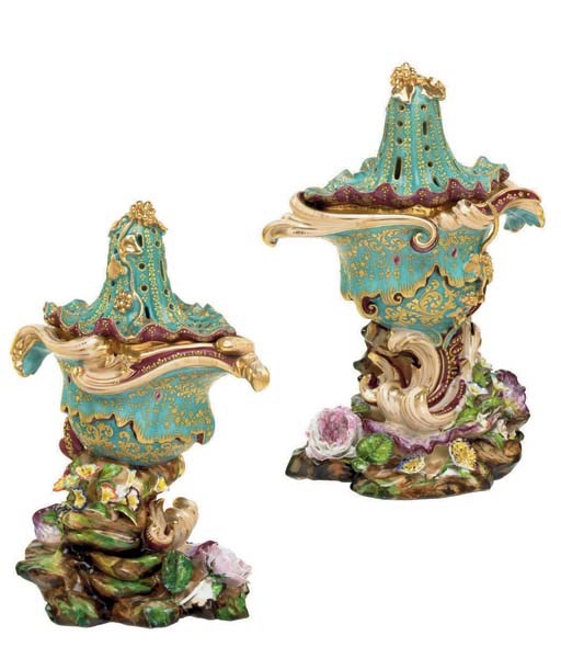 A PAIR OF JACOB PETIT PORCELAIN ROCOCO REVIVAL FLOWER-ENCRUSTED TURQUOISE AND CLARET-GROUND POTPOURRI VASES AND COVERS