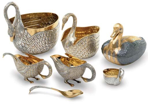A GROUP OF FIVE MEXICAN PARCEL-GILT SILVER SWANS