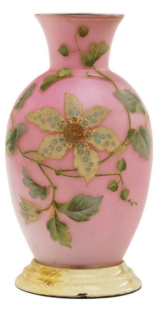 A CONTINENTAL PINK GROUND GLASS VASE