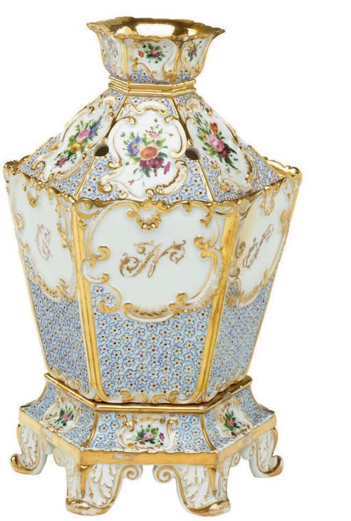 A JACOB PETIT PORCELAIN MONOGRAMMED BOUGH POT, COVER AND STAND