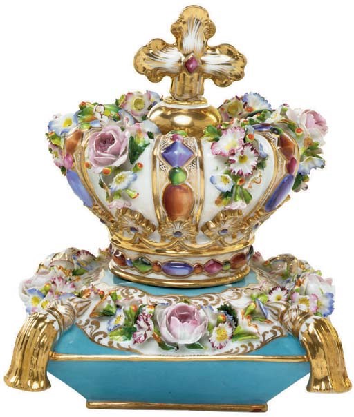 A JACOB PETIT PORCELAIN FLOWER-ENCRUSTED SCENT-BOTTLE AND STOPPER