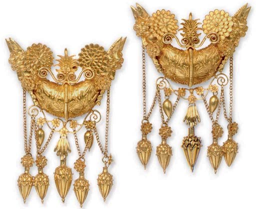 A PAIR OF SATYR EAR PENDANTS