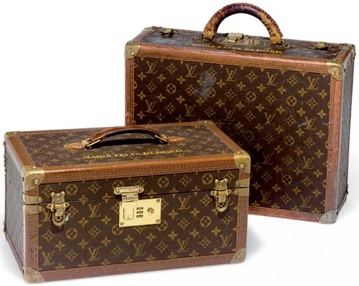 A LOUIS VUITTON PAINTED MONOGRAMMED CANVAS LADY'S NECESSAIRE