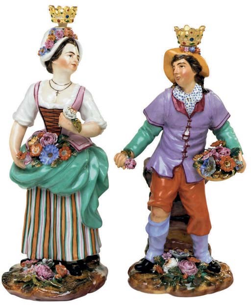 TWO PAIRS OF JACOB PETIT PORCELAIN SCENT-BOTTLES AND FOUR STOPPERS