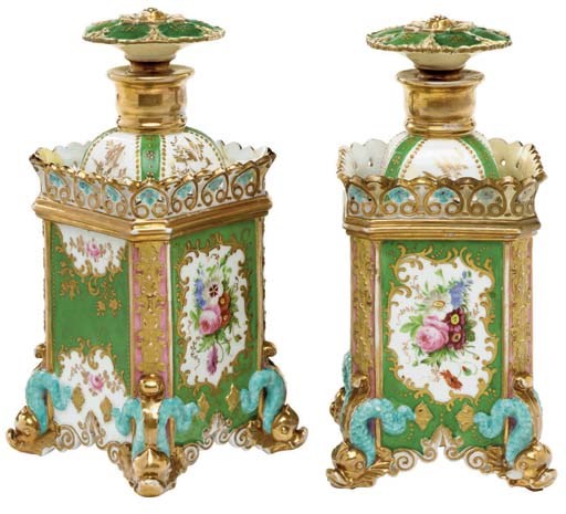 A PAIR OF JACOB PETIT PORCELAIN GREEN-GROUND SCENT-BOTTLES AND STOPPERS