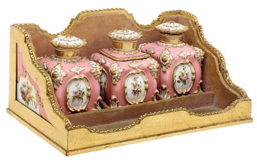 A RUSSIAN (IMPERIAL PORCELAIN) PINK-GROUND TOILETTE SET