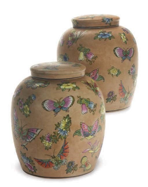 A SET OF FOUR CHINESE GINGER JARS AND COVERS,