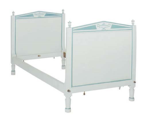 A FRENCH GREY AND BLUE PAINTED DAYBED,