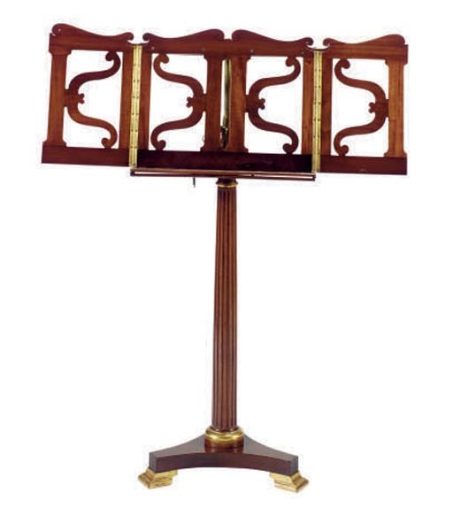 A PARCEL-GILT MAHOGANY ADJUSTABLE MUSIC STAND,