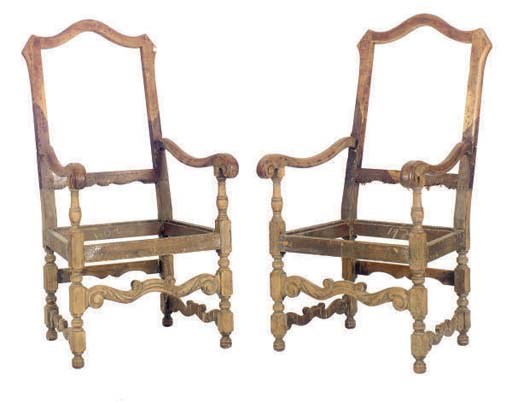 A PAIR OF CONTINENTAL WALNUT ARMCHAIRS,