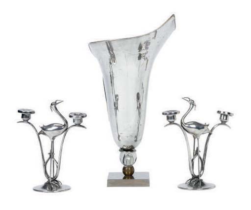 A SILVER PLATED LILY-FORM TABLE LAMP,