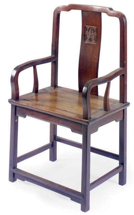 A TIELIMU OFFICIAL'S HAT ARMCHAIR WITH CURVED SPLAT,