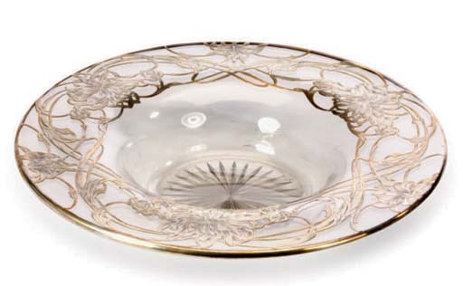 A SILVER OVERLAY GLASS CENTERPIECE BOWL