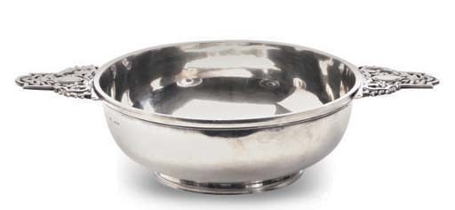 A FRENCH SILVER PORRINGER,