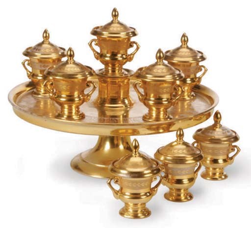 A FRENCH PORCELAIN PLATEAU AND EIGHT ICE CUPS AND COVERS,