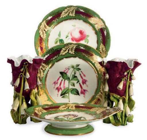 AN ENGLISH PORCELAIN GILT AND FLORAL PART DESSERT SERVICE,