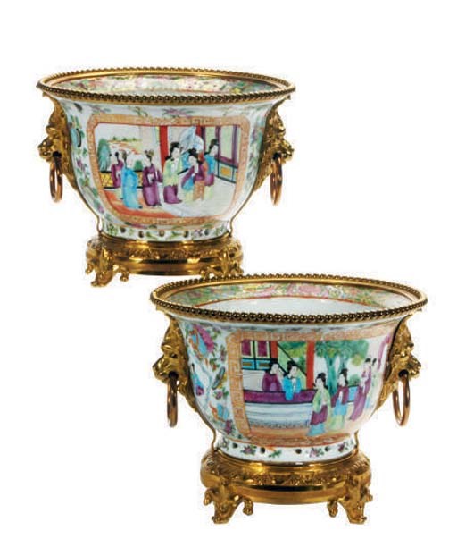 A PAIR OF GILT METAL MOUNTED CHINESE EXPORT CANTON FAMILLE ROSE JARDINERES,