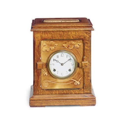 AN AMERICAN ARTS AND CRAFTS TILE INSET OAK MANTLE CLOCK,